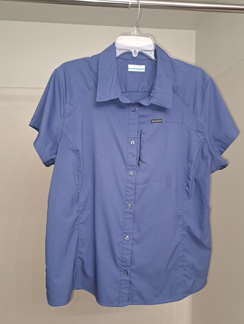 Columbia Women’s Short Sleeve Button-Up Hiking Shirt